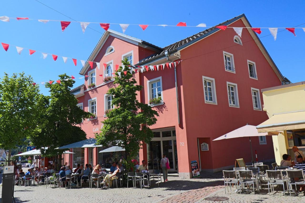 Loewe Apartment Gelb Tiengen Altstadt Waldshut-Tiengen Exterior foto