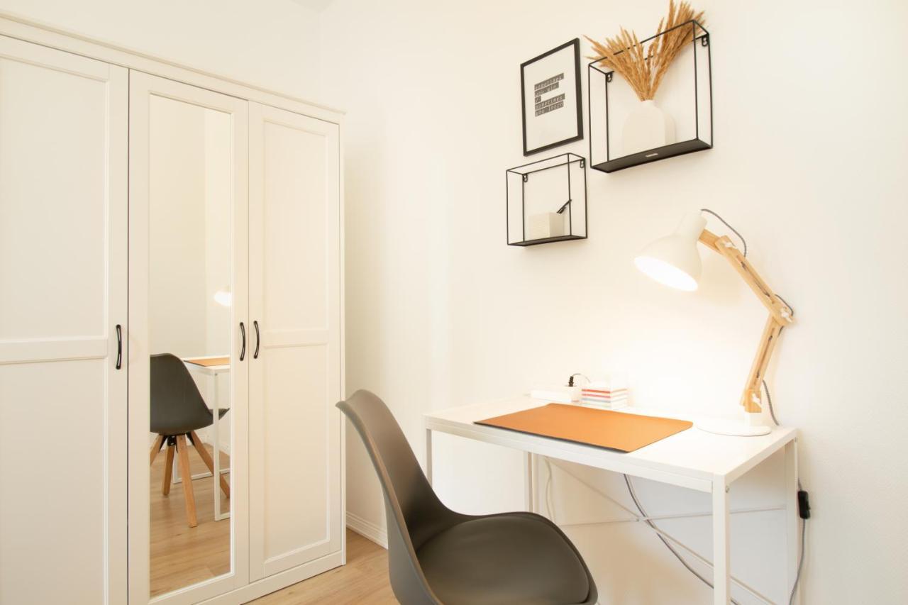 Loewe Apartment Gelb Tiengen Altstadt Waldshut-Tiengen Exterior foto